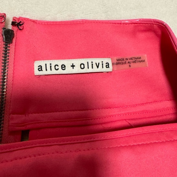 Alice & Olivia Set - Picture 6 of 6